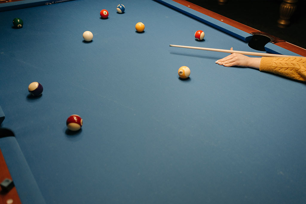 How to Play 8-ball (Bar rules Vs. League rules)